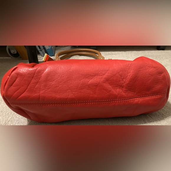 Audrey Brooke Red Leather Tote Bag - Picture 10 of 12